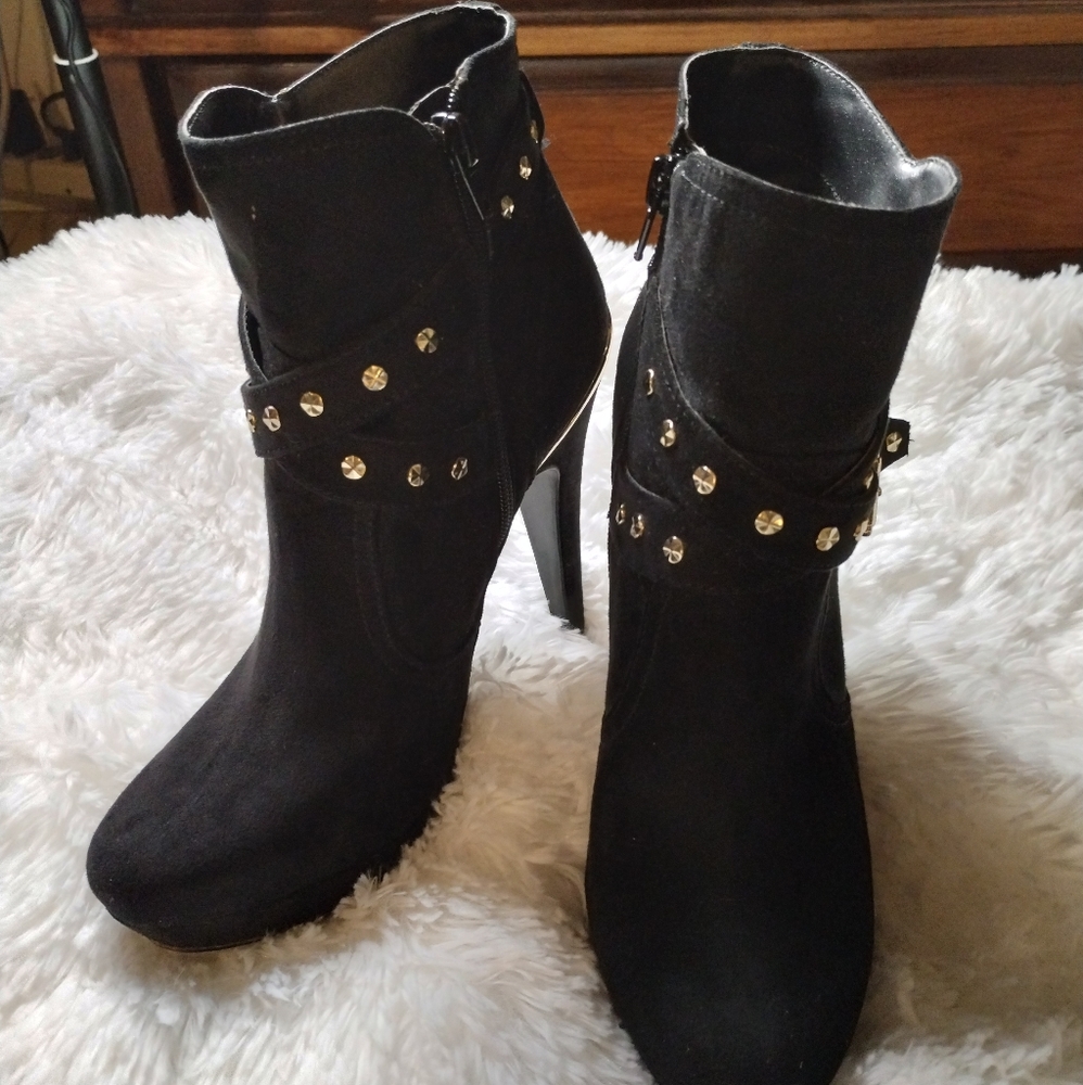 GBG Guess Booties